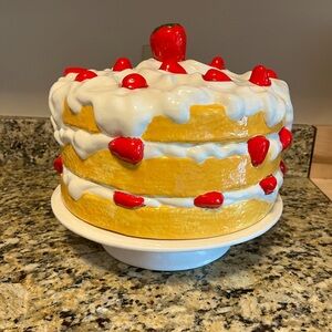 1984 Vintage Strawberry Shortcake Cake Stand